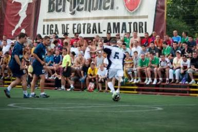 poze campionat municipal de minifotbal pentru amatori 