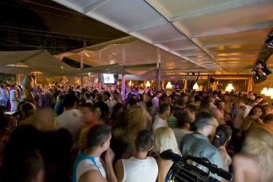 poze closing party