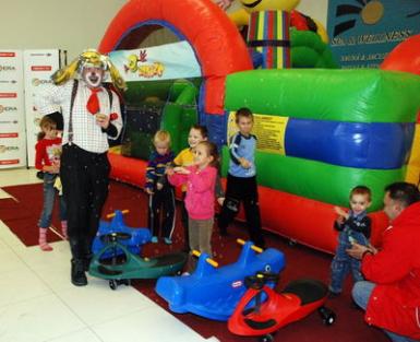 poze clovni aventura si magie in weekend pentru copii