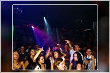 poze dance session in club obsession din cluj