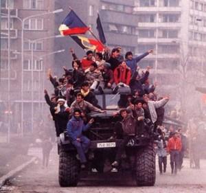poze expozitie romania decembrie 1989a 