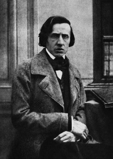 poze festivalul chopin pe scena filarmonicii pitesti