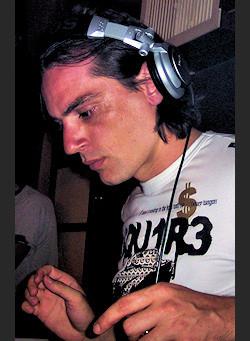 poze friday night clubbing cu dj claus in club obsession din cluj