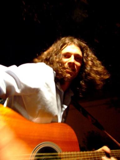 poze solo act noris in blue train