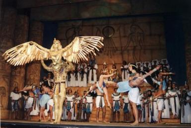 poze spectacol de opera aida la constanta