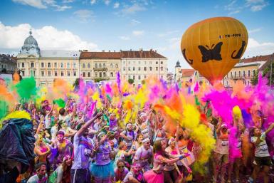 poze the color run shine tour 2015 cluj napoca piata unirii