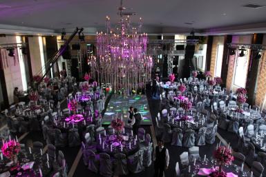 poze woman s party