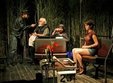 butoiul cu pulbere piesa de teatru
