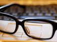 poze lent optik ofera consultatii oftalmologice gratuite in 49 de com