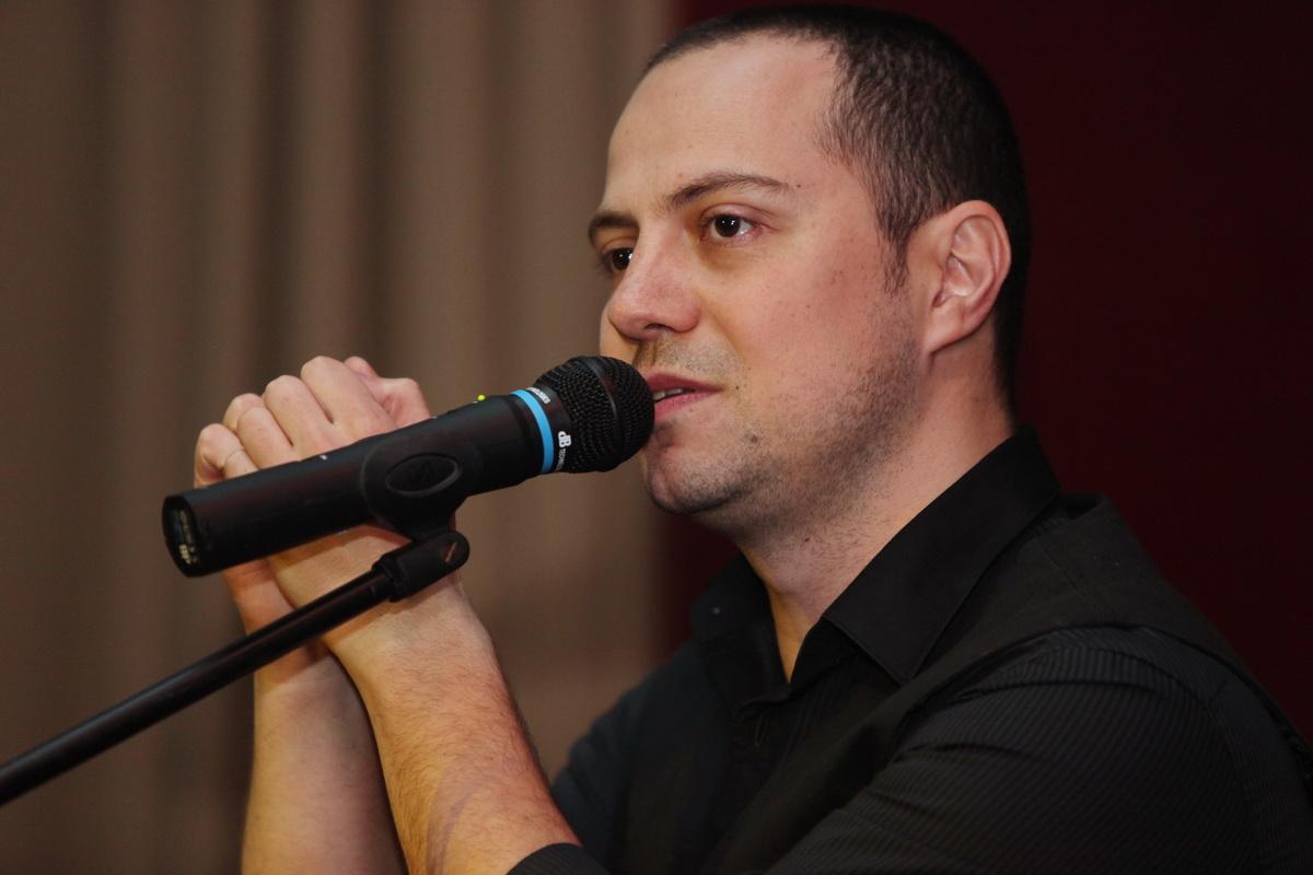 Stand Up Comedy De Weekend Cu Dan Badea De La HBO