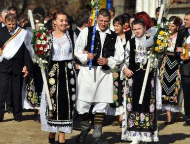 poze balul almajenilor 2014