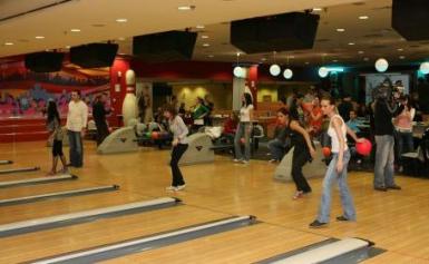 poze bowling in clubul dash de la my place