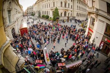 poze bucure ti danseaza in strada 11