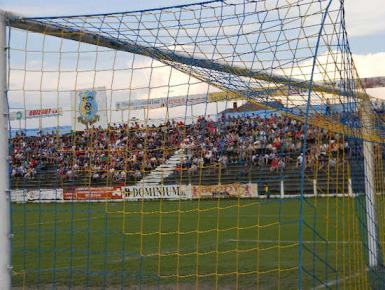 poze campionat de fotbal intre ziaristi si studenti