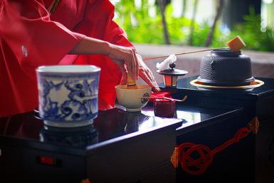 poze ceremonia japoneza a ceaiului inceperea ceremoniei