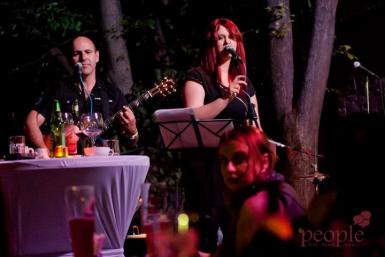 poze concert fely horea si florin in cafe people