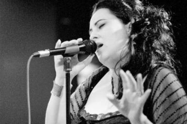 poze concert jezebel in la historia de cuba