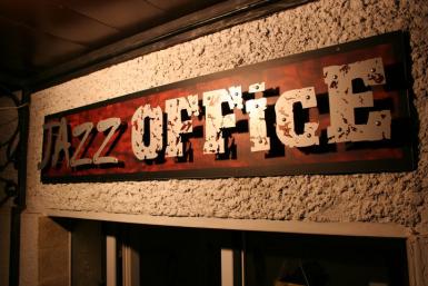 poze concert spark in jazz office