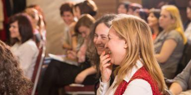 poze conferinta femei de cariera leadership feminin