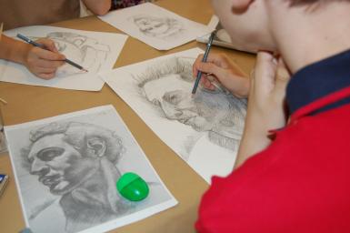 poze curs de desen cu tema portret grupa 10 15 ani online