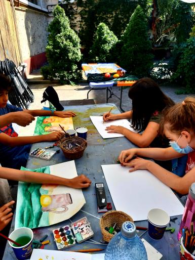 poze curs de pictura pentru copii coala de vara online