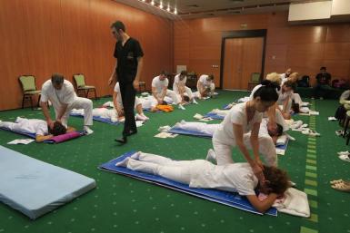 poze curs introductiv terapia shiatsu