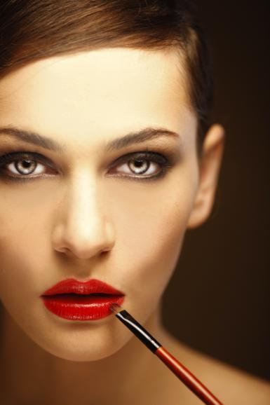 poze dallesgo make up iti pregateste numai surprize la cosmetics beauty hair 2012