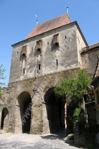 poze expozitiei de desene monumente si cladiri istorice din orasul nostru 