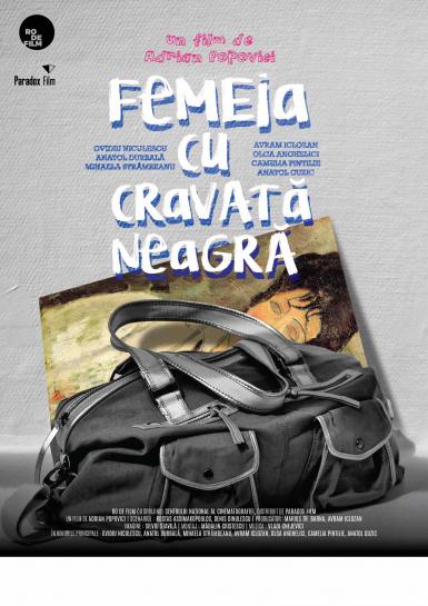 poze femeia cu cravata neagra