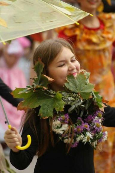 poze festivalul cu umbrele la iasi