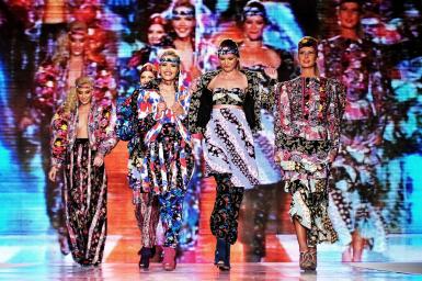 poze gala absolventilor uad fashion design