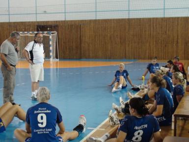 poze handbal feminin hcm stiinta baia mare