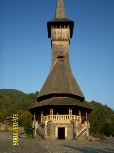 poze hramul manastirii barsana