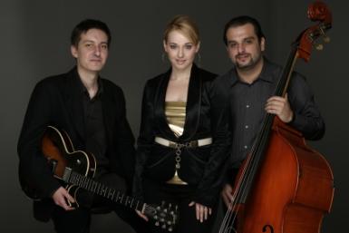 poze jazz la posticum cu trio szoke nikoletta