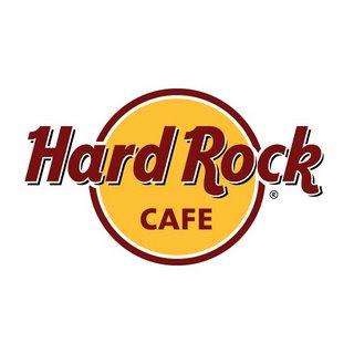 poze karaoke la hard rock cafe din bucuresti