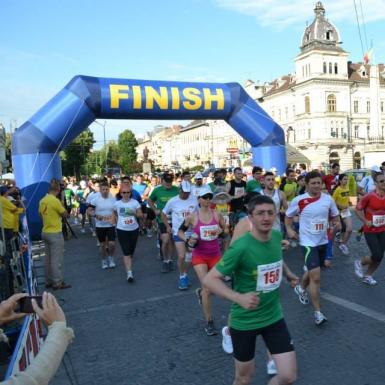 poze maratonul semimaratonul si crosul aradului 2016