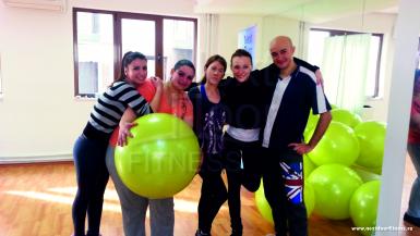 poze next door fitness sala aerobic bucuresti