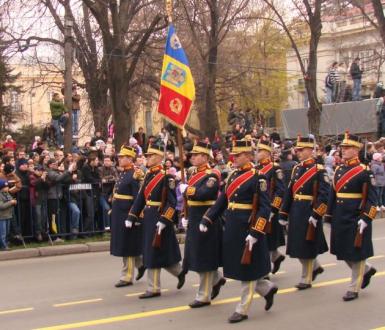 poze parada militara de 1 decembrie la arcul de triumf