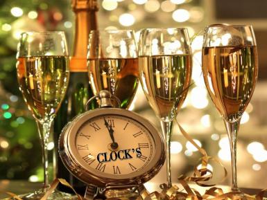 poze revelion cu veselie la clock s pub