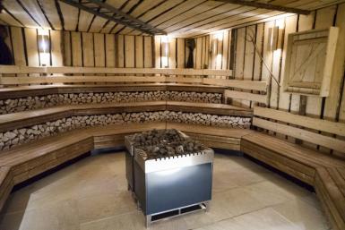 poze ritual siberian aufguss in sauna bavaria therme