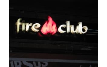 poze seara manowar in club fire