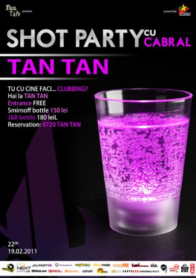 poze shot party in club tan tan