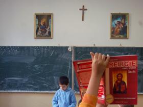 poze simpozion national cultura si educatia religioasa in contextul invatarii interdisciplinare la targu jiu