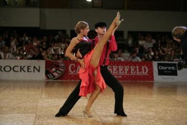 poze start up tango weekend