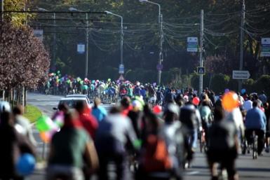 poze targ de biciclete in saptamana mobilitatii 