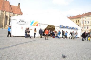 poze targul gaudeamus cluj napoca 2015 