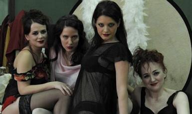 poze teatru fete de matase artificiala timisoara 