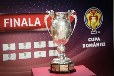 poze trofeul cupei romaniei ajunge in kaufland giurgiu