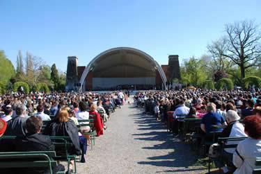 poze turandot la timisoara in parcul rozelor