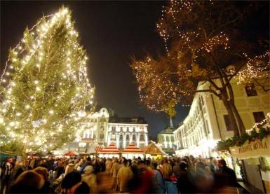 poze turul pietelor de craciun viena praga dresda bratislava